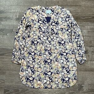 Skies are Blue Floral Boho Tunic size small
